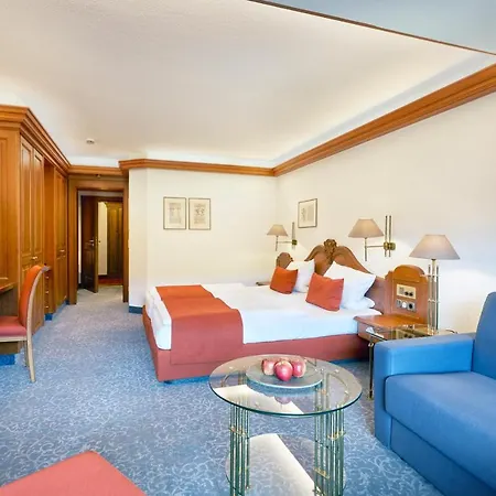 Traube Tonbach 5*