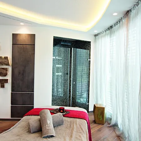فندق تروب تونباخ 5*
